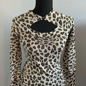 Leopard cache top. Excellent condition